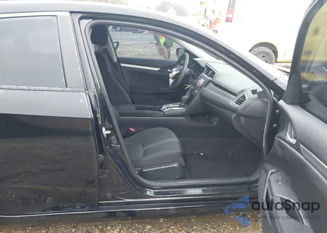 2016 Honda Civic Lx z USA, uszkodzony, nr VIN 19XFC2F52GE055325